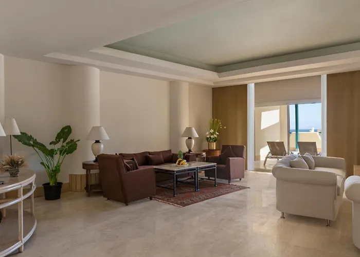 Resort The Bayview Heights 5*