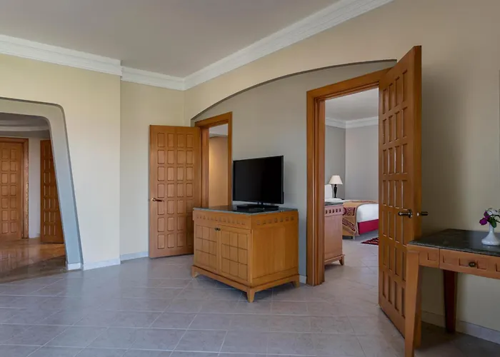 The Bayview Heights Resort 5*