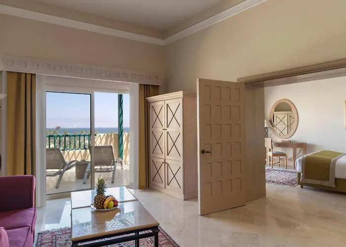 Resort The Bayview Heights Taba